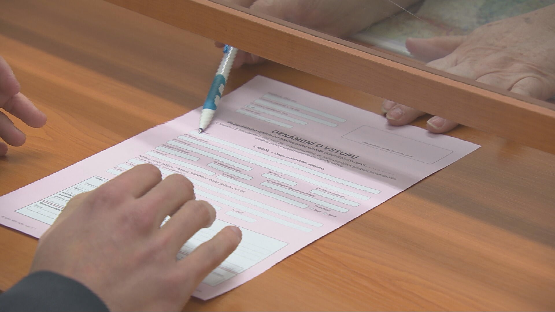Ministři představili jednotné měsíční hlášení. Firmám bude stačit jediný formulář