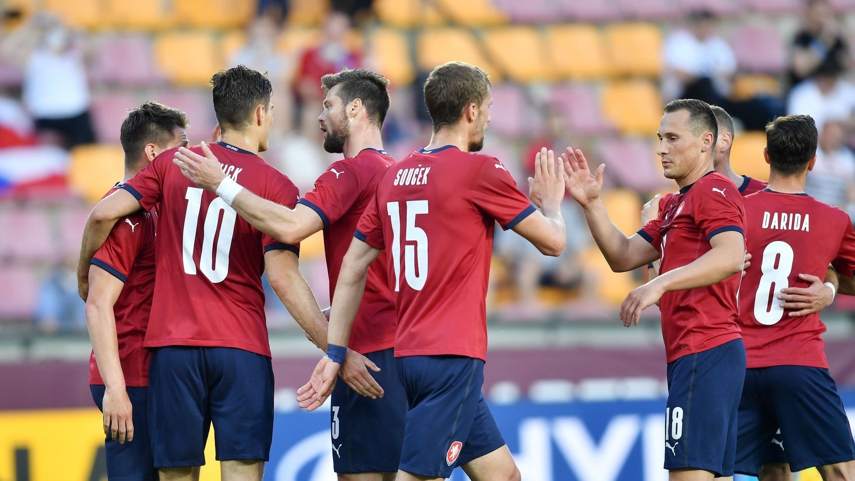 Fotbalová Slavia Praha změnila logo a vizuální identitu