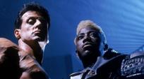 Kultovní sci-fi klenot devadesátek: Sledujte film Demolition Man na Nova Cinema