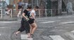 Na Česko se žene studená fronta. Teploty prudce klesnou, bude pršet a hrozí bouřky