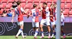 Rázný vstup Slavie do sezóny. Slovácko rozebrala už v první půli, padly dvě červené