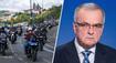 Pavel se projel na Harleyi Prahou. Rachot a smrad, kritizuje Kalousek