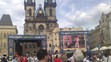 Fanoušci na Staroměstském náměstí