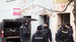 Policisté v Plzni našli dva mrtvé muže - 8