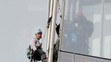 Aktivistky Greenpeace lezou na londýnský mrakodrap - 5