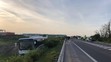 Nehoda policejního vozu a autobusu v Galantě - 1