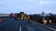 Na D1 se převrátil kamion s drůbeží! - 2