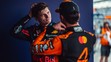 Max Verstappen při rozpravě s Lando Norrisem