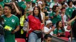 Fanynka při zápase Mexika s Českem na Aztéckém stadionu