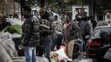 Afričtí uprchlíci kempují v blízkosti stanice metra Stalingrad v Paříži - 8