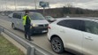 Policie zabavuje auta