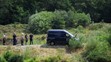 Hasiči v Praze vytahovali dodávku, která sjela do Vltavy - 10