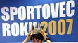 Martina Sáblíková převzala v pondělí večer na letišti v Praze korunu pro královnu českého sportu.