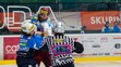 David Kočí vs. Ryan Hollweg, bitka z NHL v extralize - 6