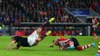 Hrůzné zranění Shawa z Manchesteru United - 2