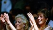 Princezna Diana se svou matkou, 4. 7. 1993 Wimbledon