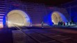 Dvacet jednotek hasičů zasahovalo z obou stran tunelu