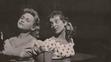 Alena Tománková a Jiřina Kiasová ve hře Srpnová neděle, 1959