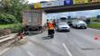 Nehoda kamionu a osobního auta v Cínovecké ulici - 2