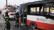 Požár autobusu v pražských Kyjích