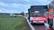 Tragická nehoda autobusu a osobního auta v Bořanovicích