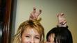 Dagmar Patrasová a Iveta Bartošová, 12. 10. 2003