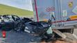 Auto na dálnici D3 narazilo do stojící kolony kamionů
