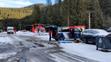 Autobus plný dětí se srazil s autem. Na místě zemřel jeden člověk