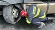 Řidič BMW nepřežil srážku s nákladním automobilem u Velvar