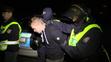 Na nepovolený sraz „tuningářů“ v Praze si došlápla policie - 14