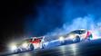 Toyoty GR Supra při autonomním tandemovém driftu