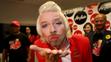Richard Branson jako vousatá letuška - 2