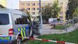 Místo tragického požáru v Bohumíně hlídají policisté, je obehnané páskou - 1