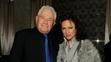 David Seidler a herečka Jacqueline Bissetová, 8. 2. 2011