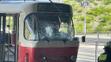 Nehoda tramvaje a autobusu v Praze