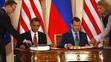 Obama a Medveděv v sále-3