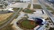 Olympijský baseballový stadion uprostřed opuštěného letiště Hellinikon