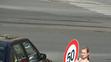 Dopravní značky držely polonahé slečny - 11