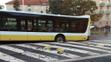 Pod autobusem v Mostě se propadla silnice