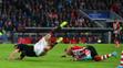 Hrůzné zranění Shawa z Manchesteru United - 2