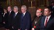 Miloš Zeman u korunovačních klenotů - 1