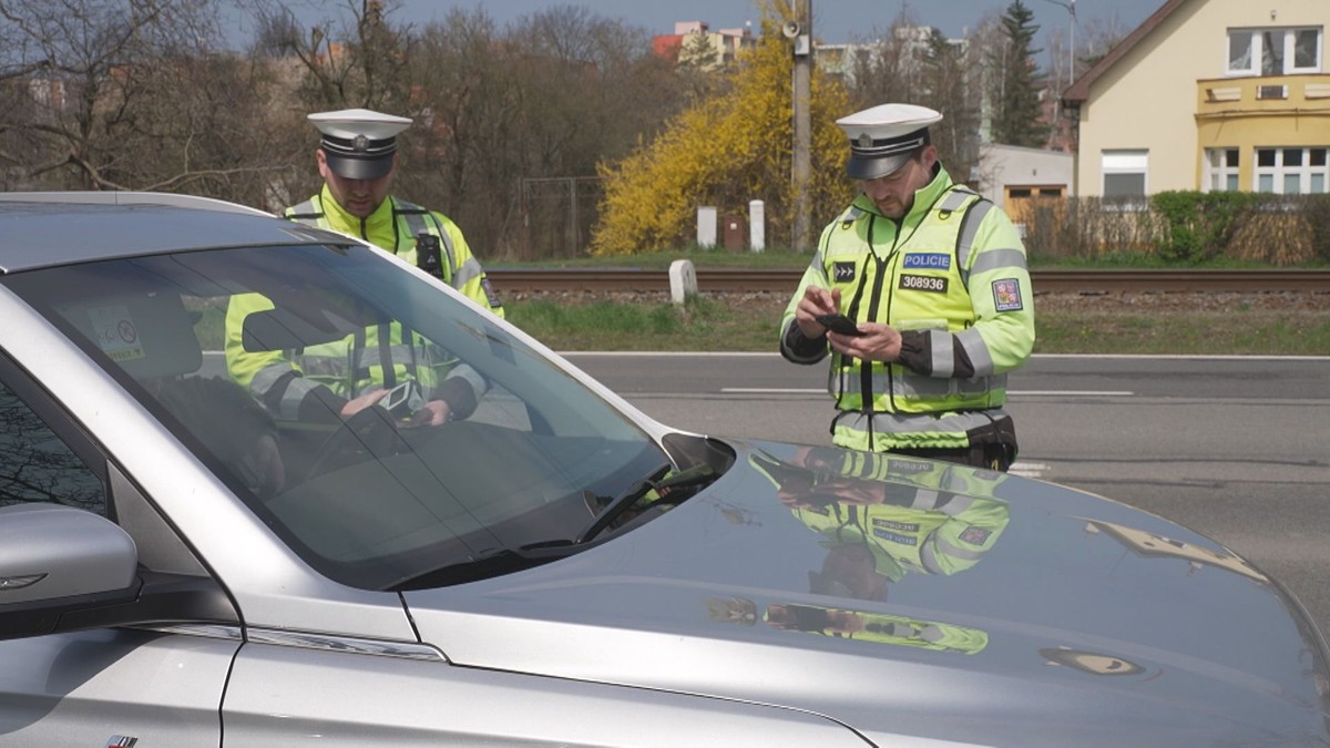 Die EU plant große Veränderungen: neue Regeln für den Führerschein, härtere Strafen und die Erhebung von Bußgeldern.  ALLGEMEINE BESCHREIBUNG