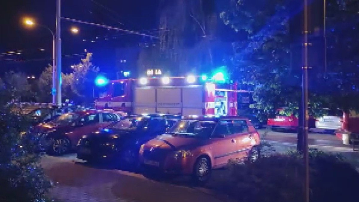 ONLINE: Ein starker Sturm kommt auf Tschechien zu.  Feuerwehrleute haben Dutzende von Abfahrten gemacht
