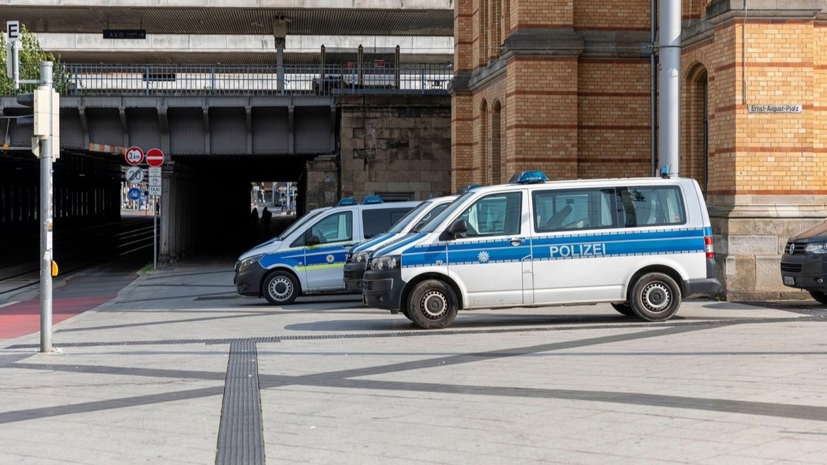 Polizeieinsatz in letzter Minute: Der junge Mann wollte ein Massaker in einer deutschen Schule planen