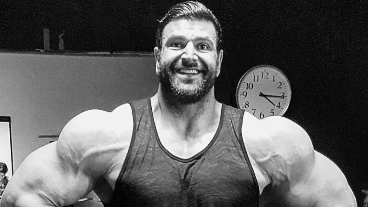 Zemřel známý fitness influencer. Dostal infarkt na běžícím pásu