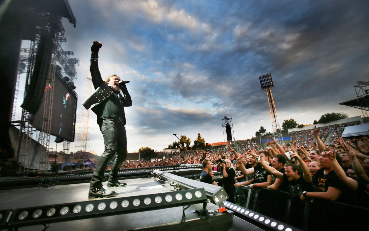 The biggest concerts until the end of the year Prague will be visited