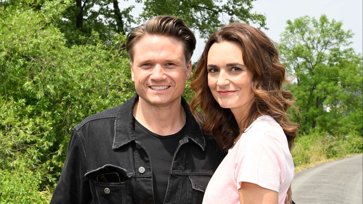 Musician Ondřej Brzobohatý and presenter Daniela Písařovicová Secret Wedding: Exclusive News