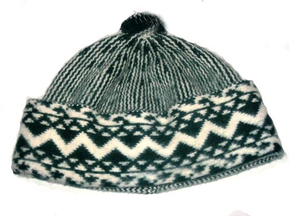 Шапка вальтовка фернанделька. Шапка вальтовка фернанделька. Зеленая шапка фернанделька. Зеленая шапка фернанделька. Фернанделька шапка с козырьком.