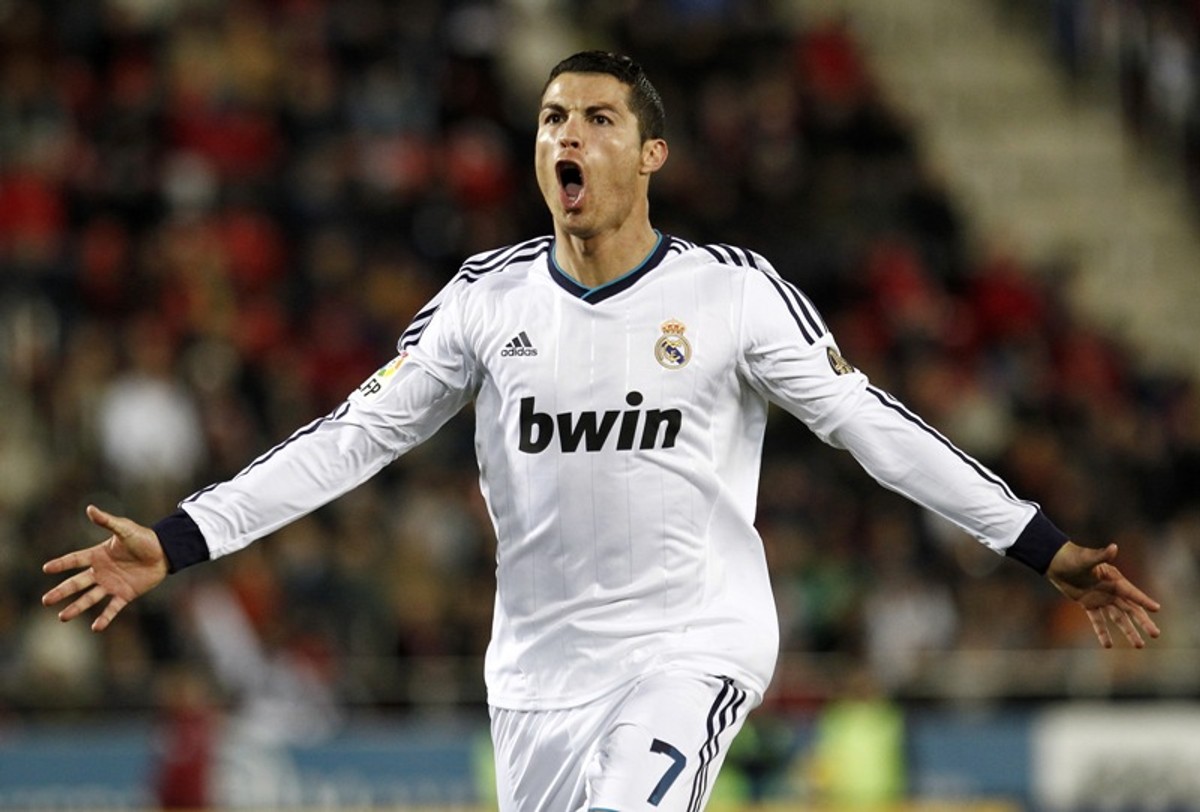 Boháči z PSG loví v Realu. Chtějí Ronalda i kouče Mourinha