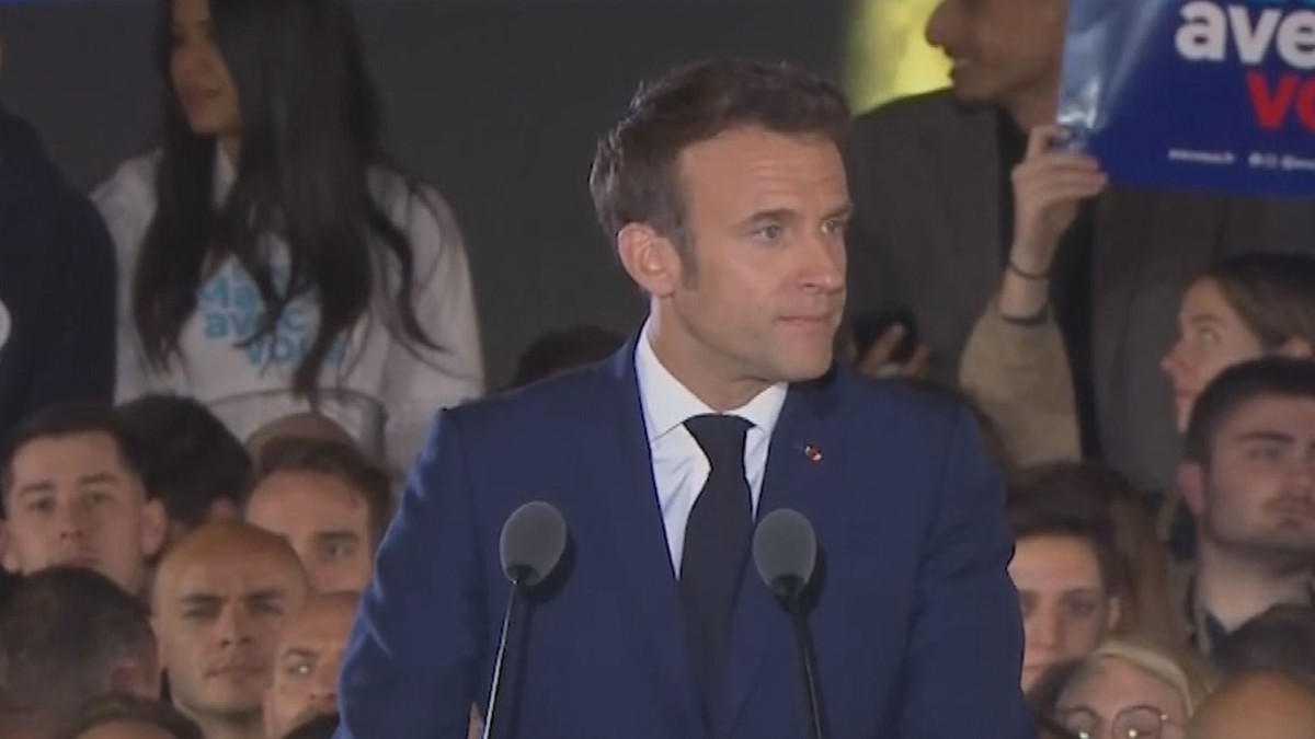 La France connaît les résultats des élections législatives.  Macron tient de justesse le poste